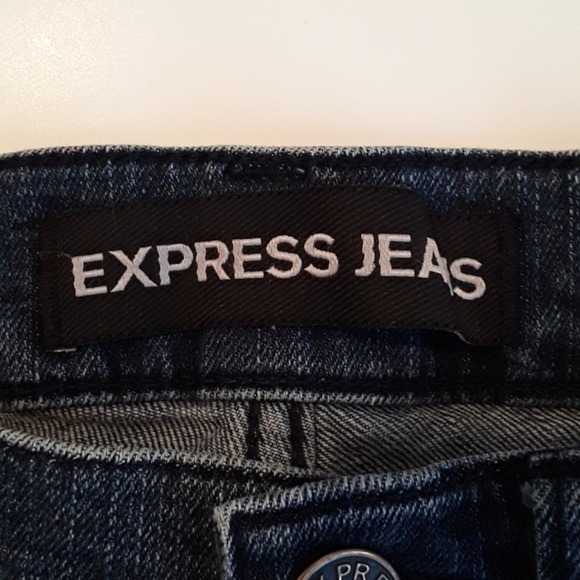 Express Jean distressed ripped shorts - Picture 3 of 6